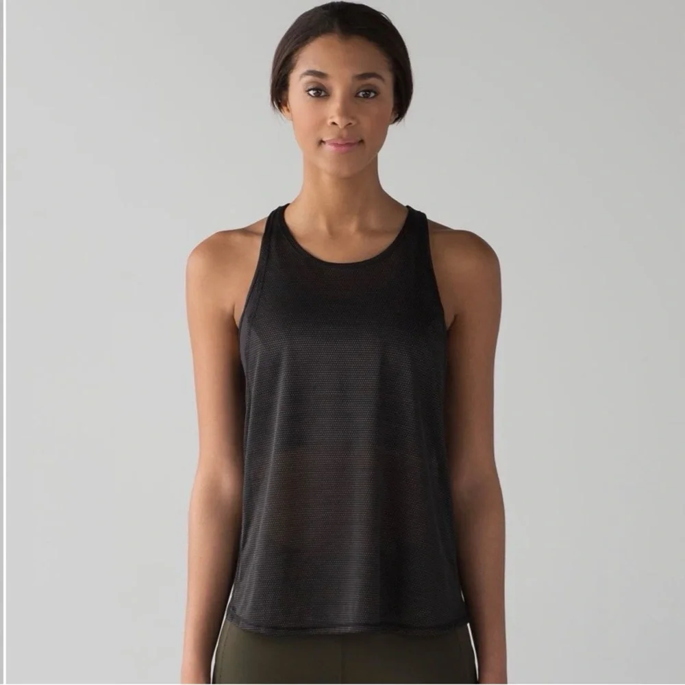 Lululemon 6 Pushing Limits Black Racerback Workout Lounge Yoga Casual Tank Top